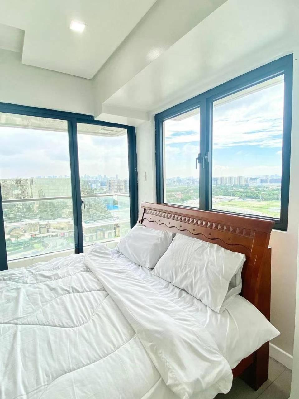 Sapphire Seaview Park Lejlighedshotel Manila Eksteriør billede